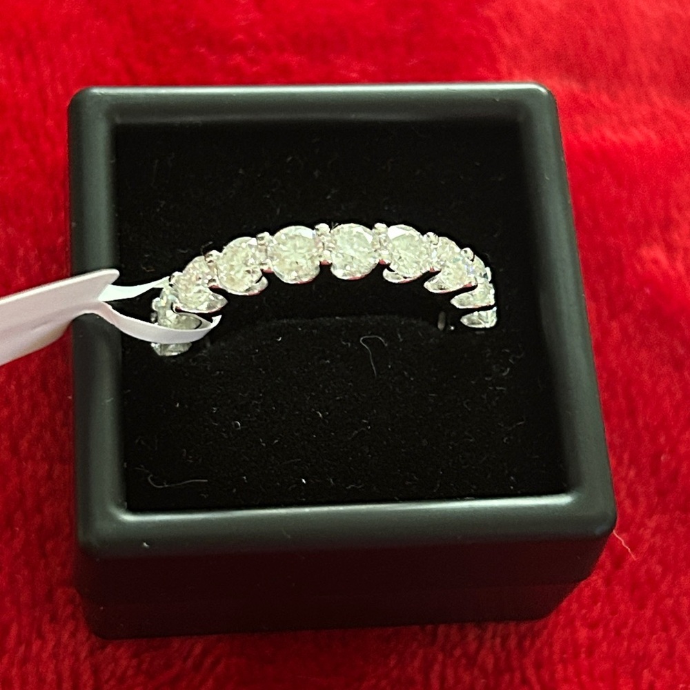 Luxury 5.7 CT Moissanite Diamond Women's‎ Eternity band size 9 retail $700